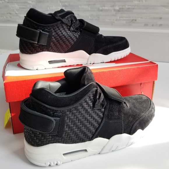 New NIKE Air TR. V. Cruz Sneakers - Picture 2 of 7